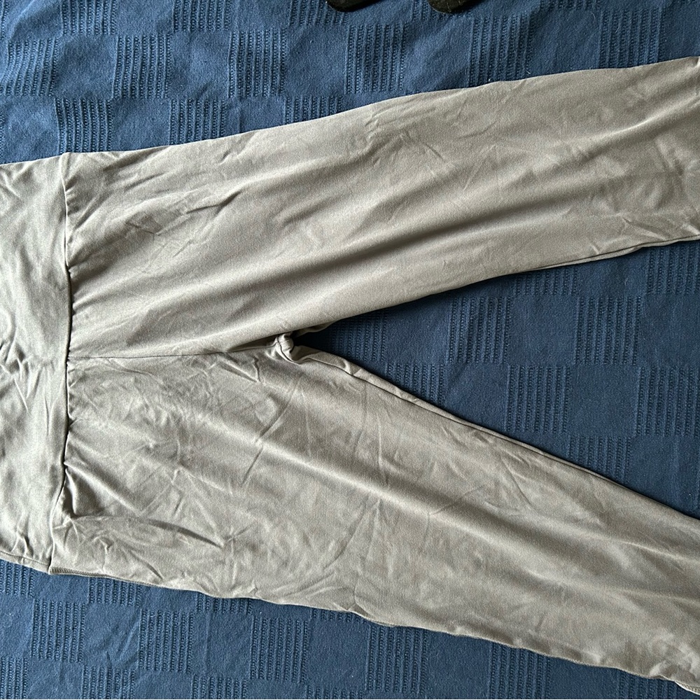 Women's Gray Leggings